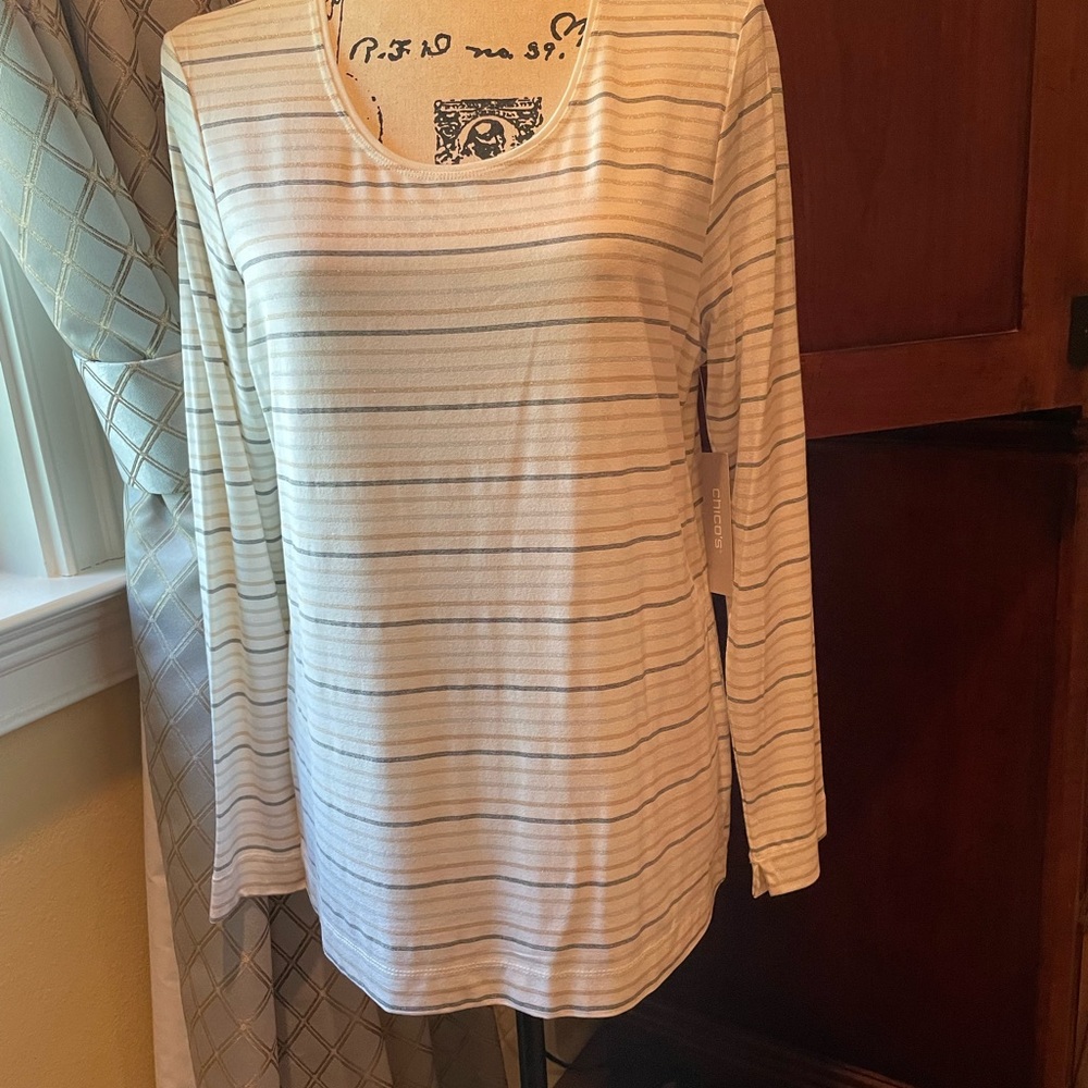 CHICO’S LONG SLEEVE TEE NWT